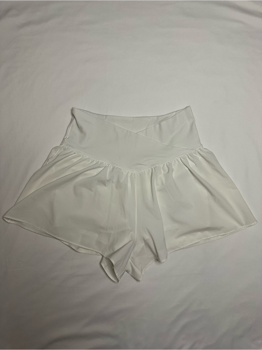 Aerie Offline High-Waist White Flowy Shorts